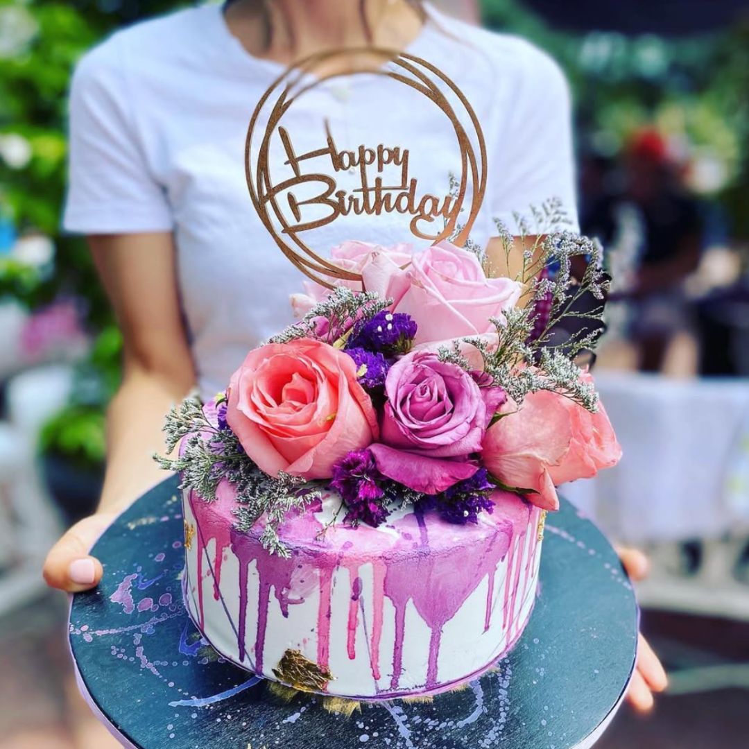 Pasteles con Arte y con Flores Decorativas